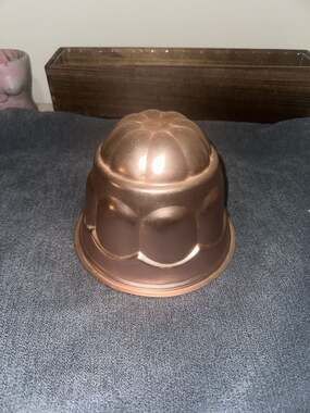 Vintage Wear-Ever No. 297 Copper Colored Aluminum Jello Cake Mold
